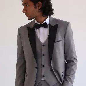 Прокат серого мужского смокинга Azzaro Formal